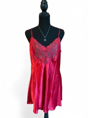Victoria’s Secret Satin Lace Slip Dress in Red, Size L